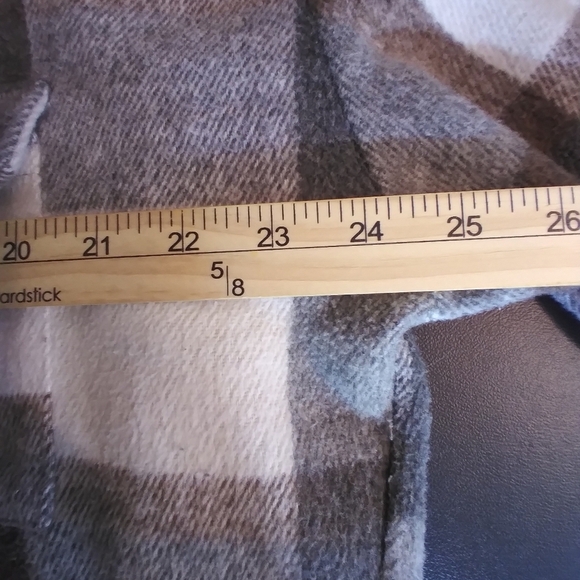 Plaid Fannel  Button-Up Jacket Womens Long Size XL Fall Cozy Outdoors Pockets - Picture 6 of 9